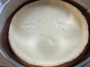 Cheesecake with no cracks- sprayed the pan