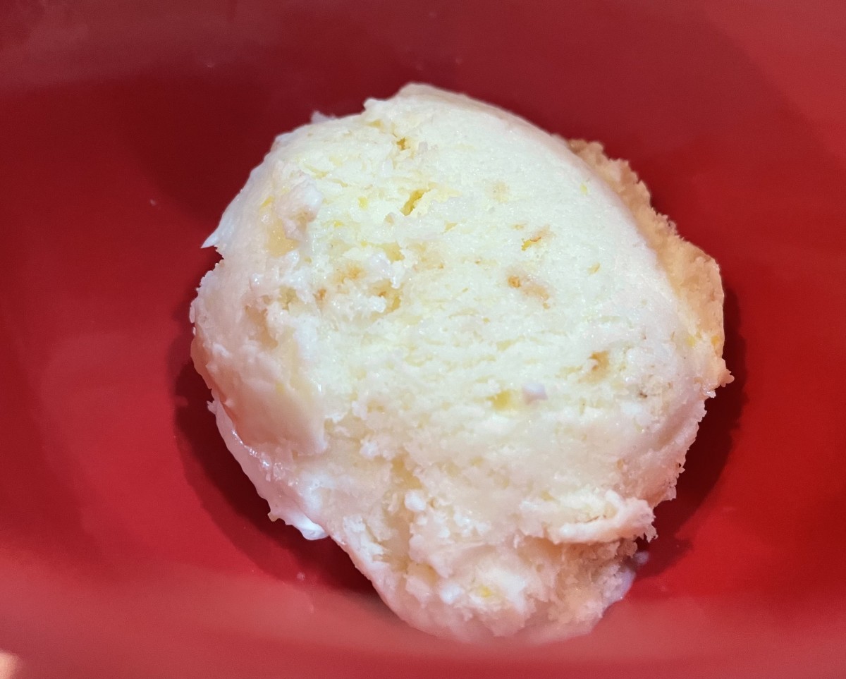 Frozen Lemon Cheesecake | The Charmed Kitchen